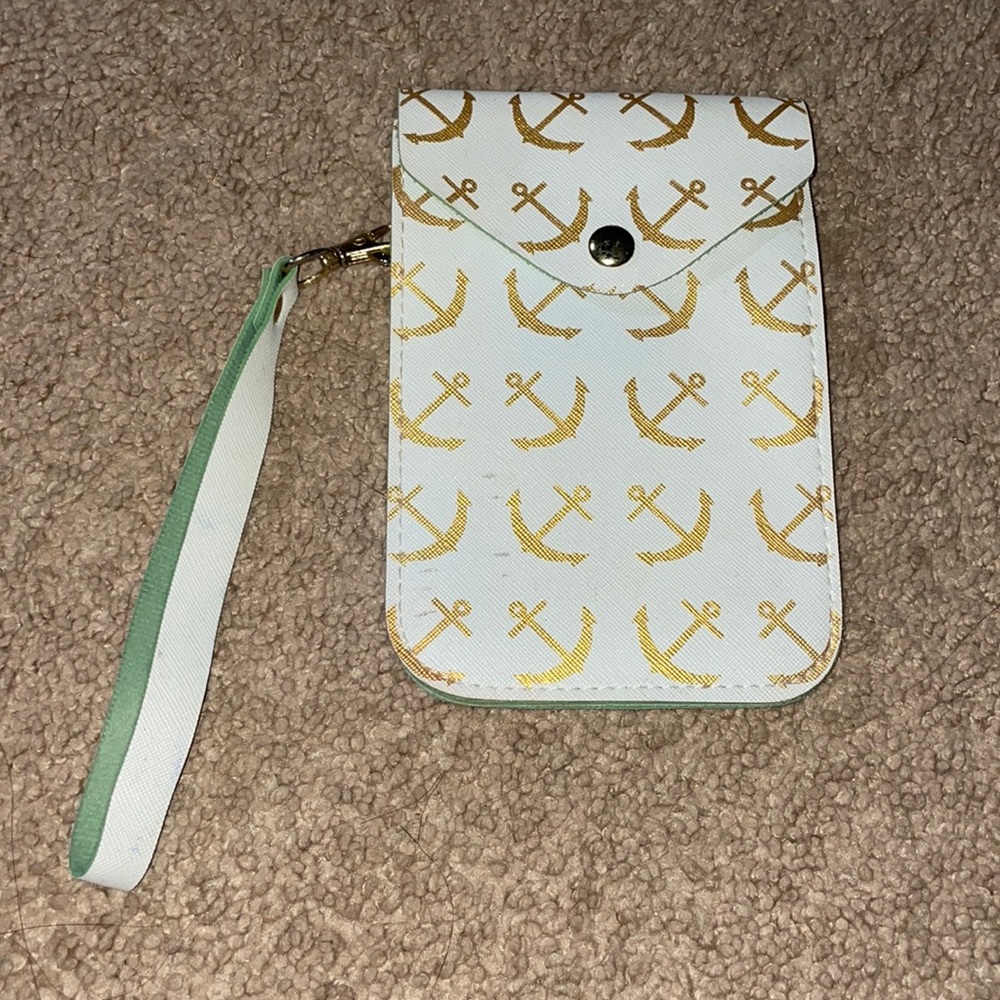 Wristlet